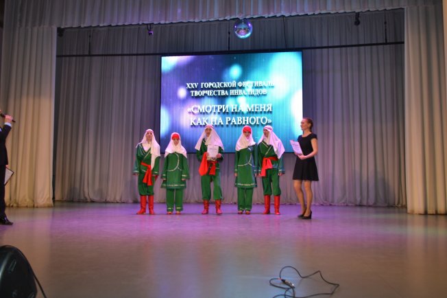 Участие воспитанников « Центра содействия семейному воспитанию г. Челябинска» в конкурсе «Смотри на меня, как на равного»
